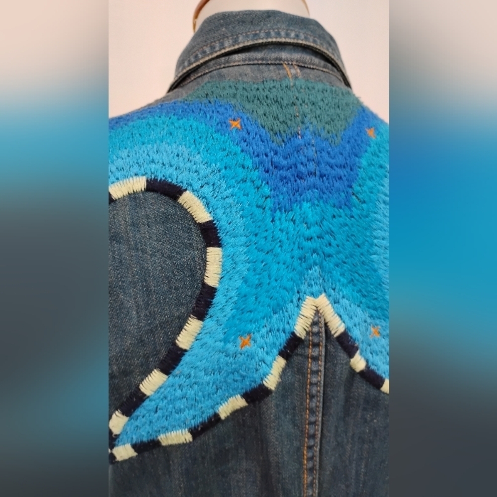SPECIAL EMBROIDERED DENIM FESTIVAL BLOUSE - Picture 8 of 13